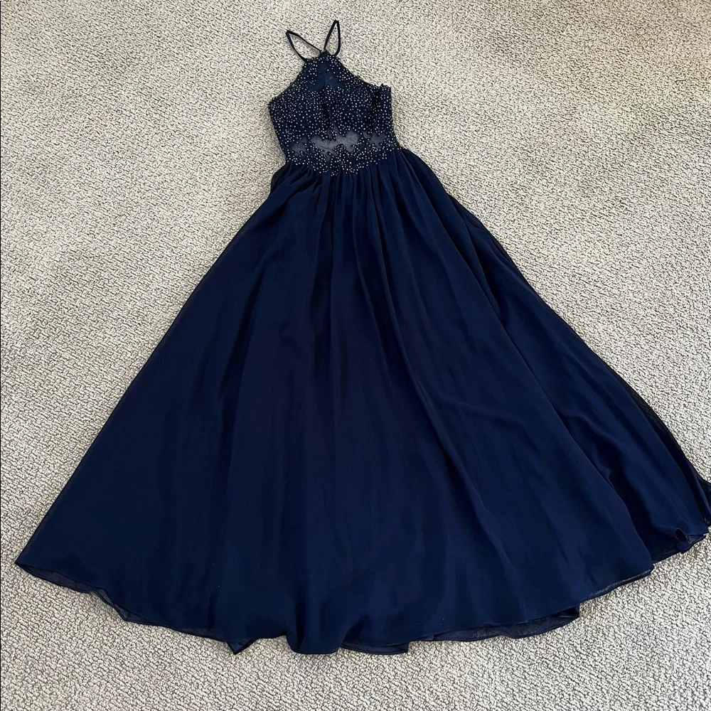 Prom dress - Picture 4 of 6